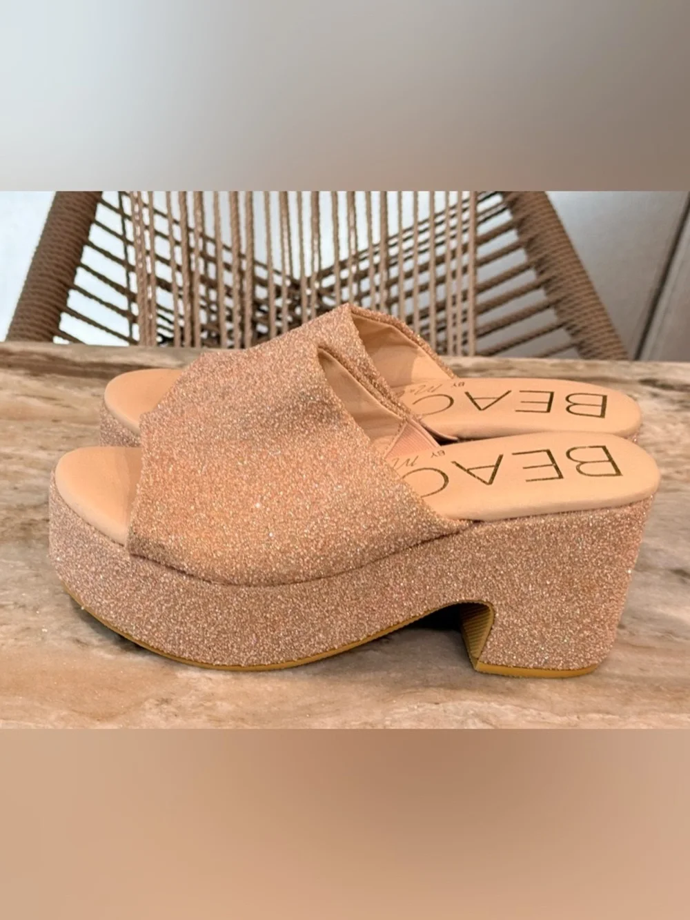 Women’s BEACH By Matisse Terry glitter platform sandal- Size 6